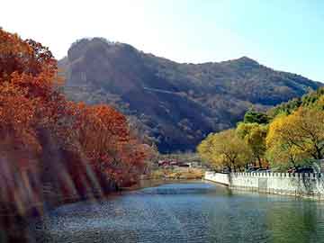 探索與啟示（或“探索啟示”）