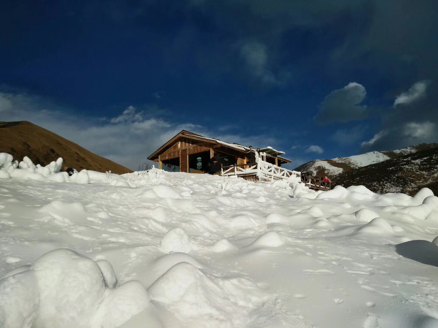 去哪里看雪最好最便宜——探索經濟實惠的賞雪勝地，探索性價比最高的賞雪勝地，去哪里看雪最好又最便宜？