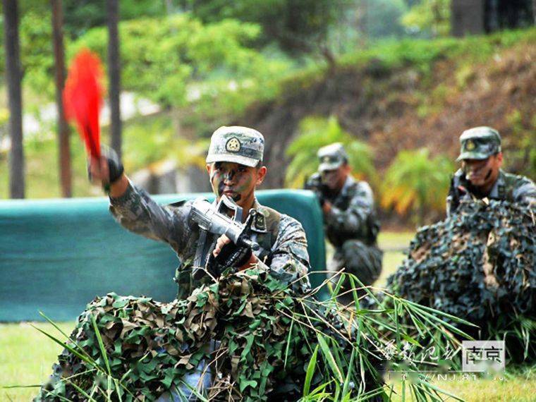 關于中國人民解放軍陸軍第XXX集團軍的歷史演變與現狀研究，中國人民解放軍陸軍第XXX集團軍歷史演變與現狀研究