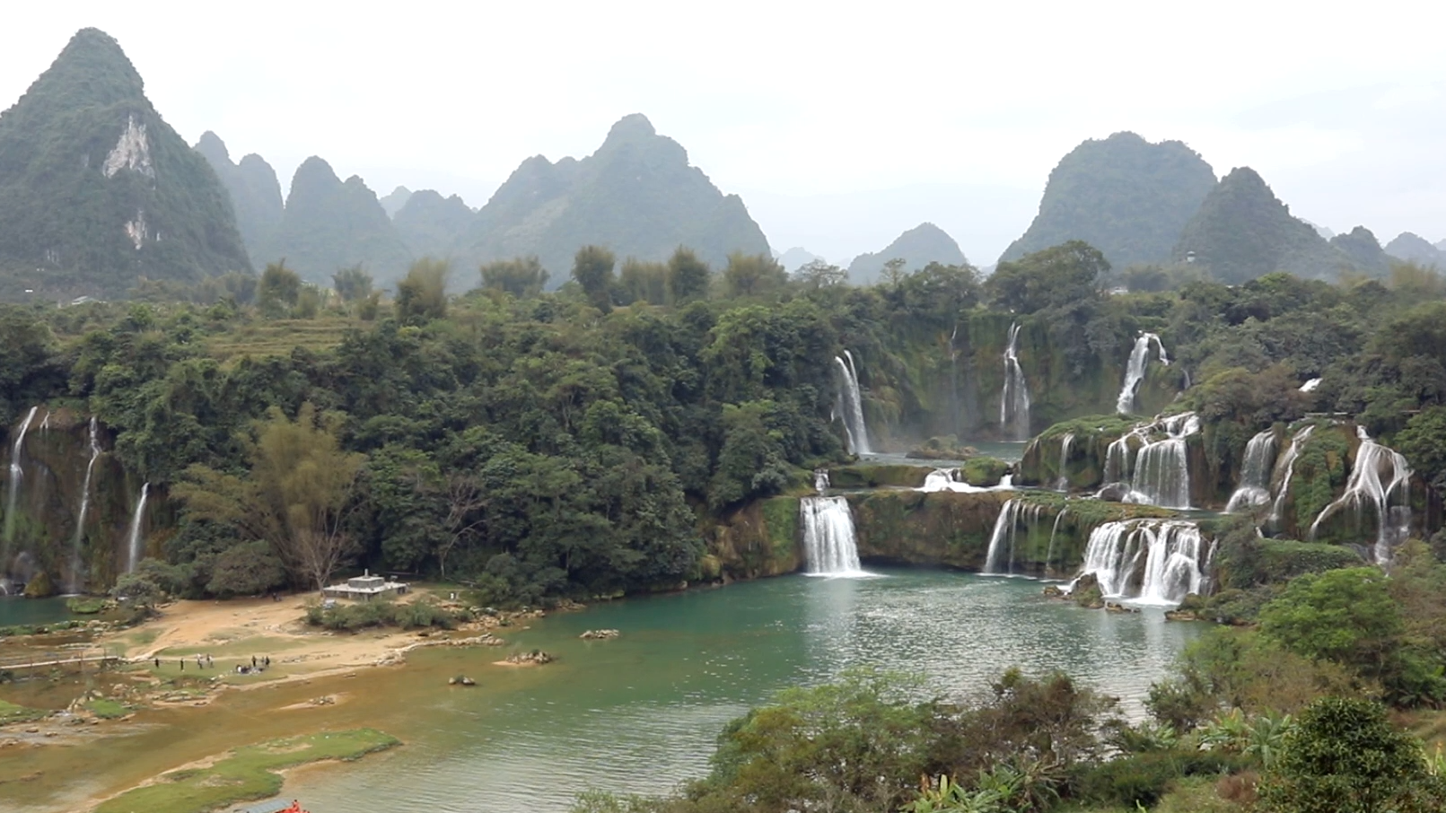 德天瀑布旅游攻略，探索壯美瀑布的絕佳體驗，德天瀑布旅游攻略，探索壯美瀑布的絕佳體驗之旅