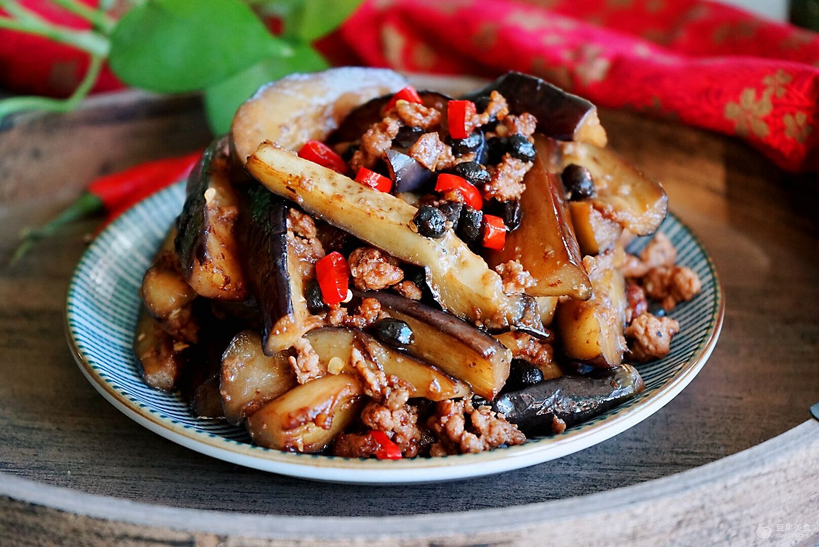 肉末茄子，一道家常美食的做法詳解，肉末茄子，家常美食做法詳解攻略