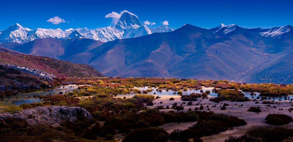 貢嘎山，自然之壯美，人文之瑰麗，貢嘎山，自然人文的壯麗瑰寶