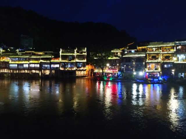 鳳凰古城酒店推薦——體驗古韻與舒適的完美結合，鳳凰古城酒店精選，古韻與舒適的完美融合體驗