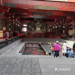 橫店影視城，探索哪個(gè)景點(diǎn)最值得游玩，橫店影視城深度游，探尋必玩景點(diǎn)