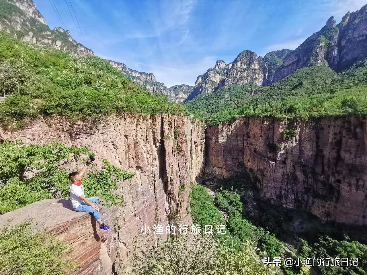 萬(wàn)仙山與郭亮村，是否同屬一景的探討，萬(wàn)仙山與郭亮村，同屬一景的探討與解析