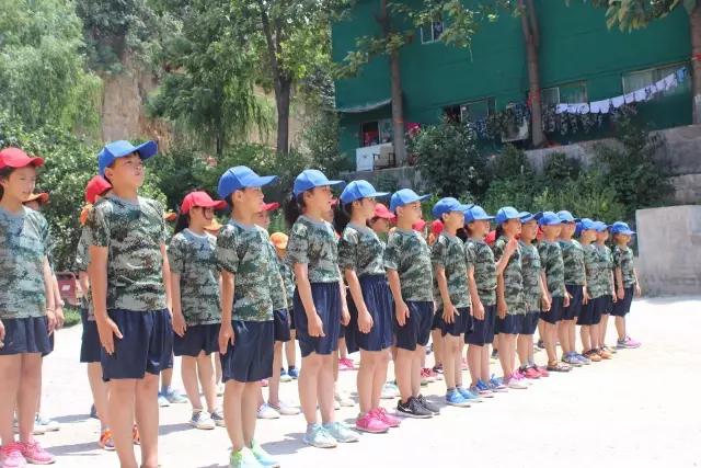 軍事夏令營介紹，體驗(yàn)軍事文化，鍛煉個(gè)人意志，軍事夏令營，體驗(yàn)軍事文化，錘煉個(gè)人意志之旅