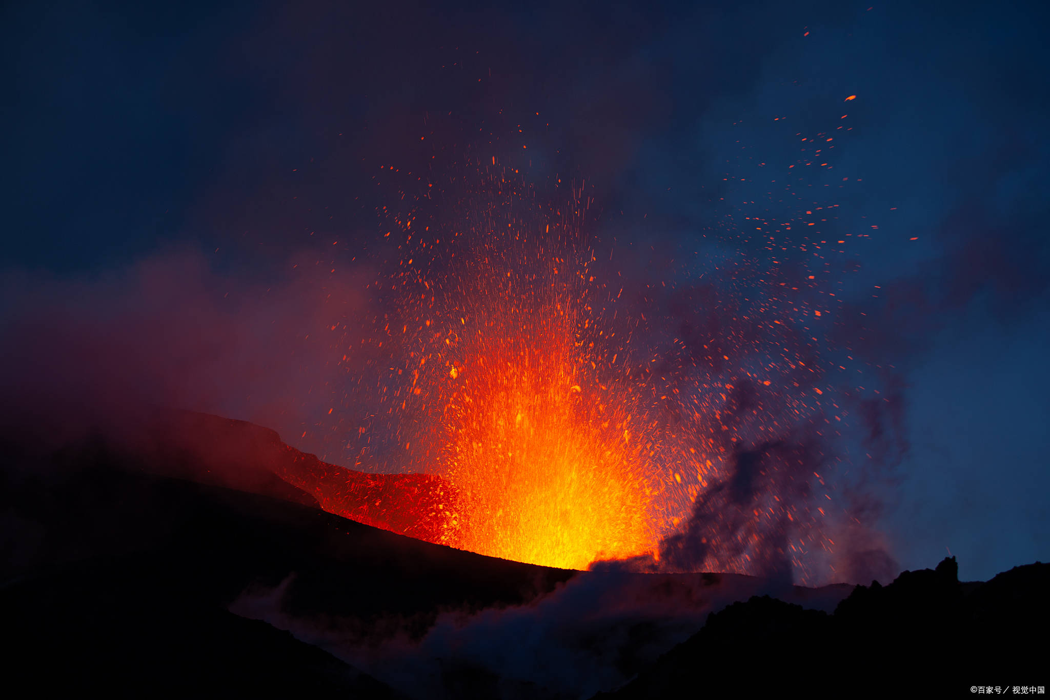 火山噴發(fā)最新消息，全球熱點(diǎn)與影響分析，全球火山噴發(fā)最新動態(tài)及其熱點(diǎn)影響分析