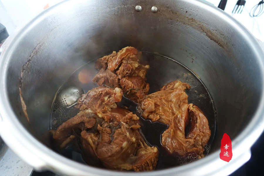 高壓鍋醬牛肉